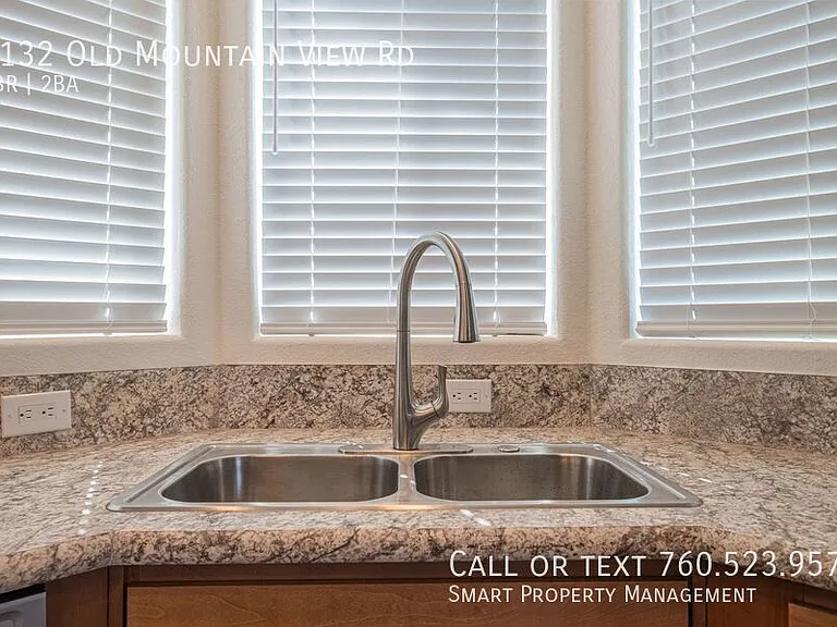 1132 Old Mountain View Rd — Photo 11