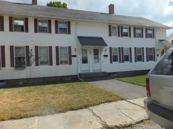 11 A St, Northbridge, MA 01534