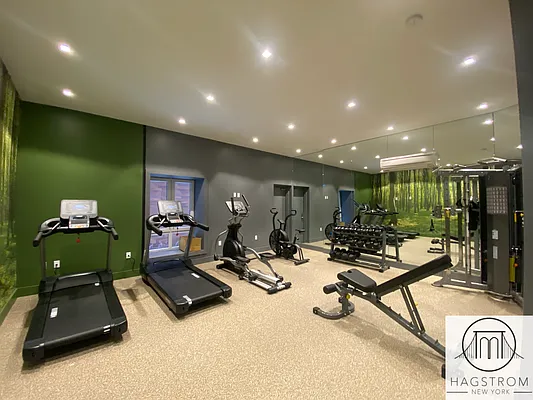 Rented by Hagstrom Management Inc | media 32