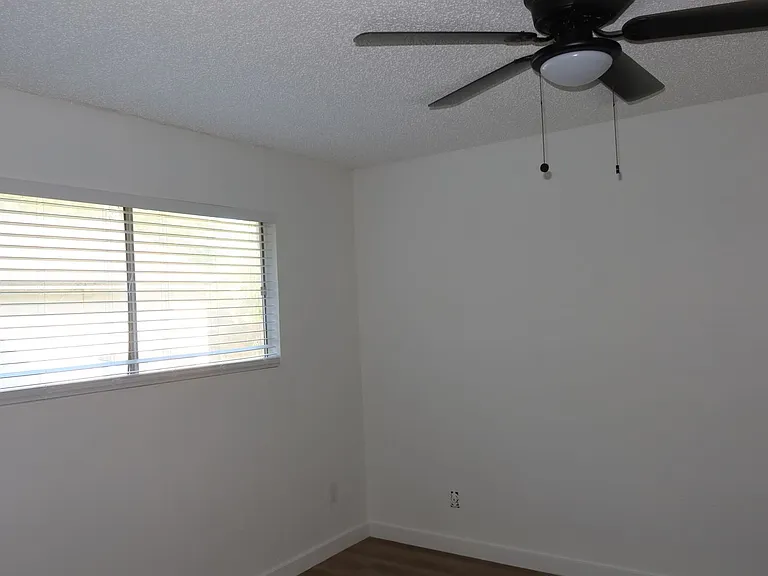 9607 Aberdeen Way #B — Photo 20