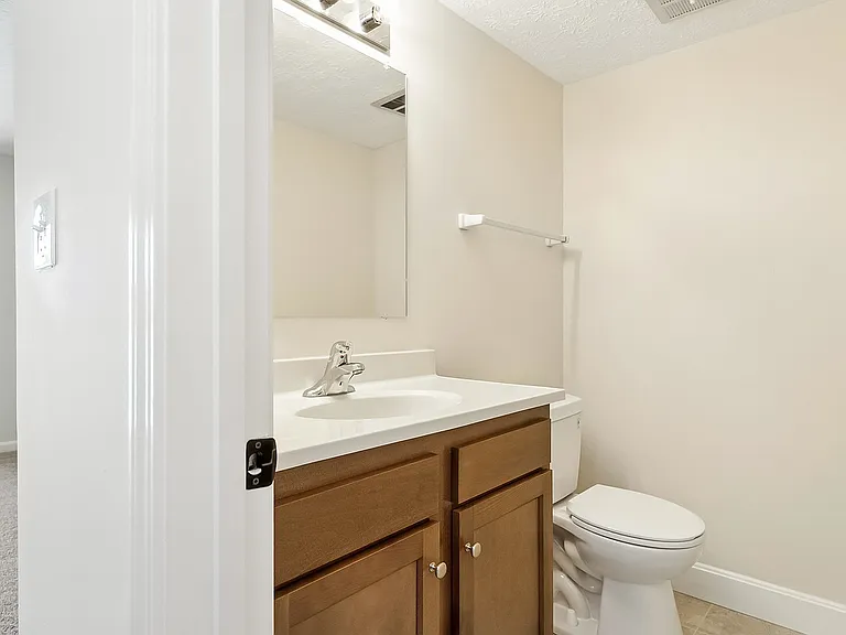 Arbor - Half-bath