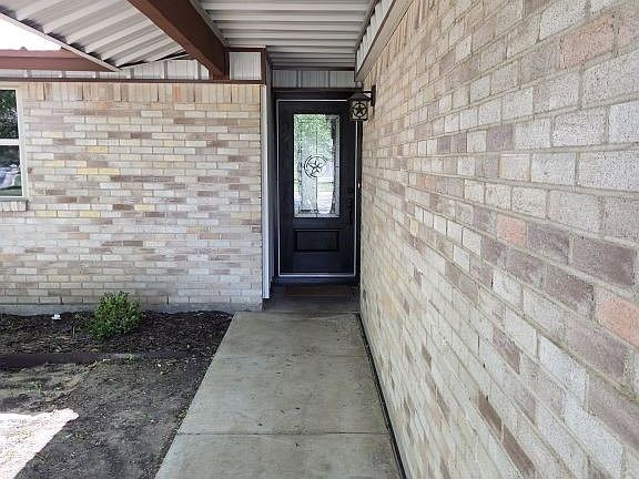 5th image of 7408 Overhill Rd