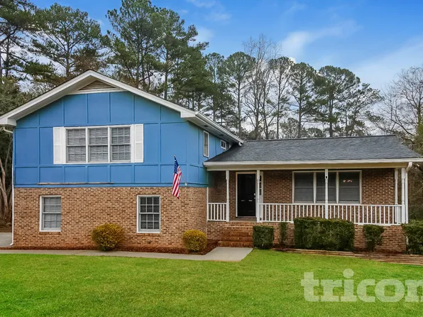 832 S Deshon Rd, Lithonia, GA 30058