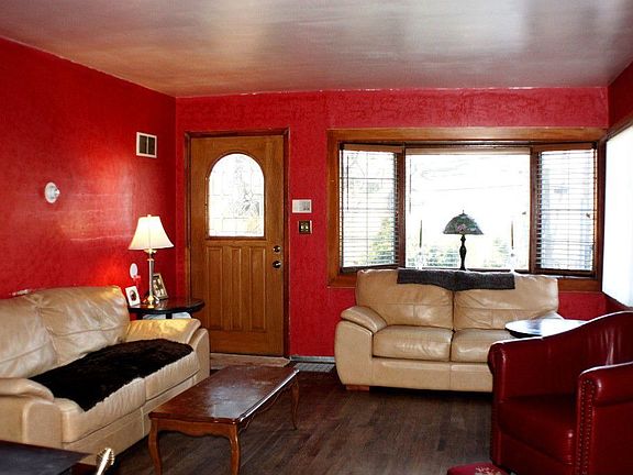 Bay Window - Lots of Sunlight