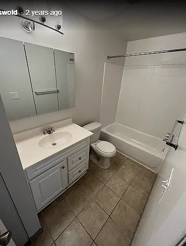 Richmond Club Apartments — Photo 7