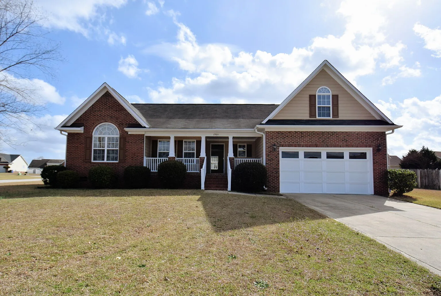 3 bed, 2.0 bath, 1987 sqft, $1,900 — Photo 1