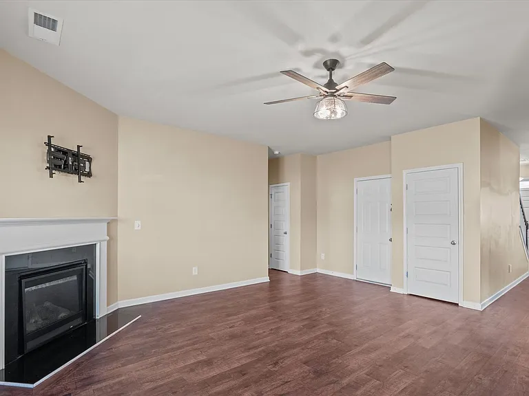 4704 Southwind Rd — Photo 26