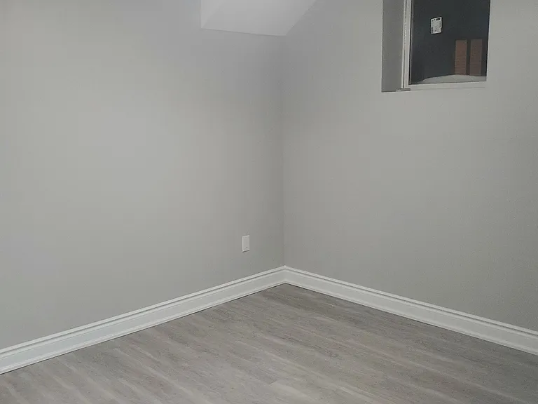 18 Bachelor St — Photo 10