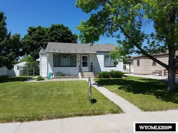 1926 E F St, Torrington, WY 82240