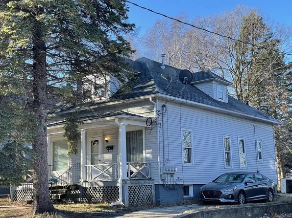 1218 South 16th STREET, Manitowoc, WI 54220