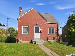 418 Commonwealth Ave, Duquesne, PA 15110