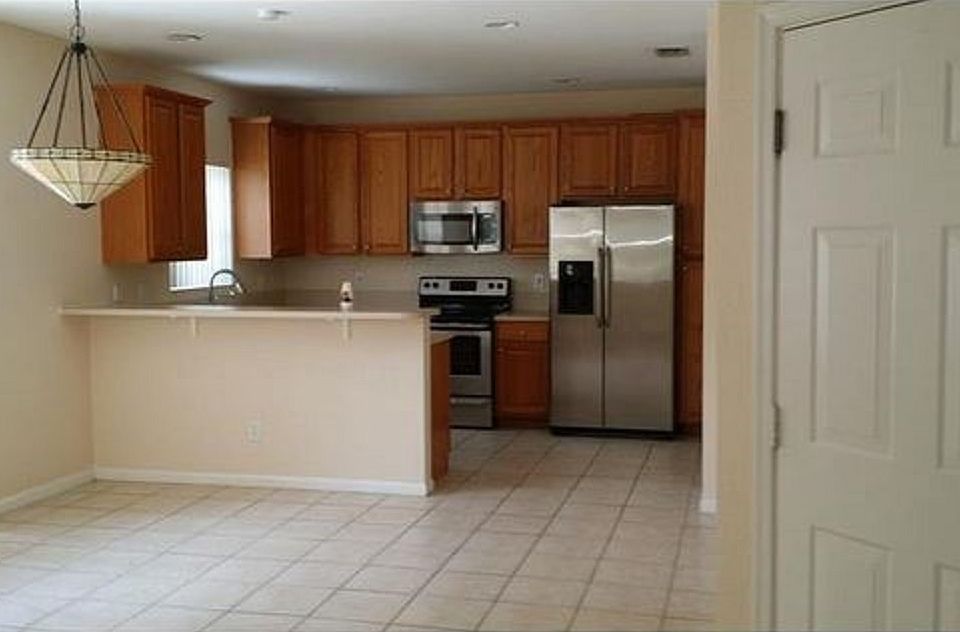2nd image of 14539 Cedar Ct