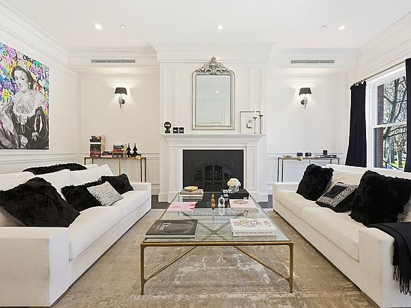 2nd image of 212 Commonwealth Ave APT 1