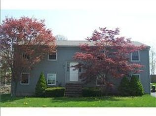 12 South St, West Warwick, RI 02893