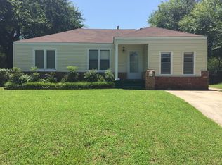 6018 NW 48th St, Warr Acres, OK 73122