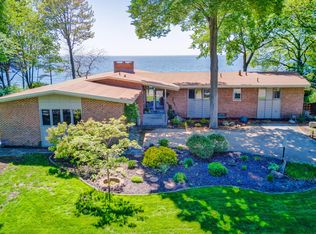 3933 Norton Hills Rd, Norton Shores, MI 49441