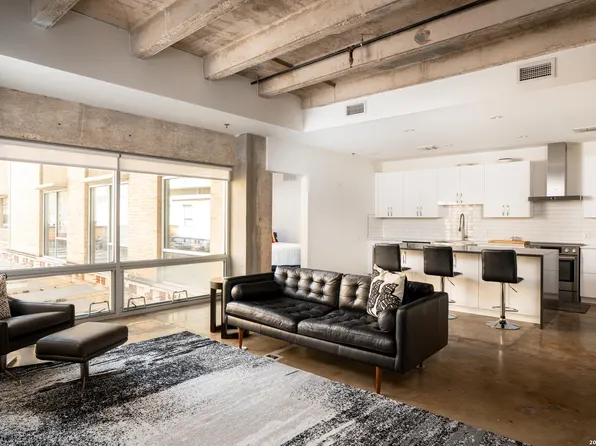 1115 S. Alamo St. #2208, San Antonio, TX 78210