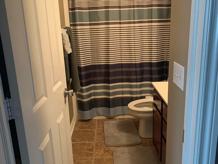 2076 Broughton St — Photo 6