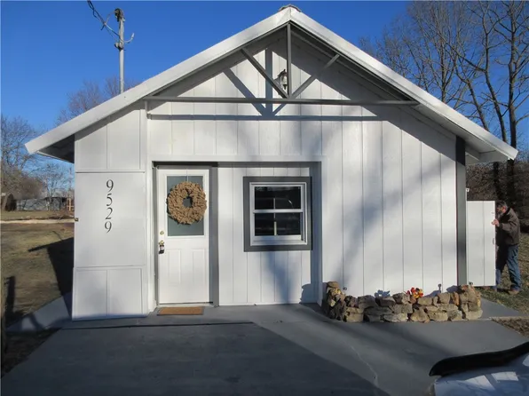 9529 Highway 103 N, Green Forest, AR 72638