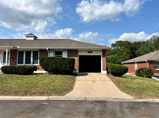 1727 S Scott Ave, Independence, MO 64052