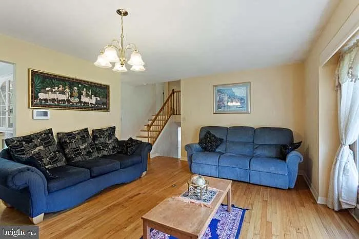 3 bed, 2.5 bath, 1747 sqft, $3,500 — Photo 4