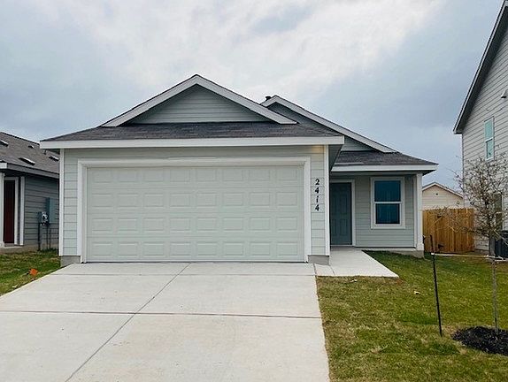 2nd image of 2414 Double Oak Dr