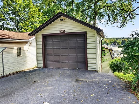 2nd image of 6125 W Lake Rd