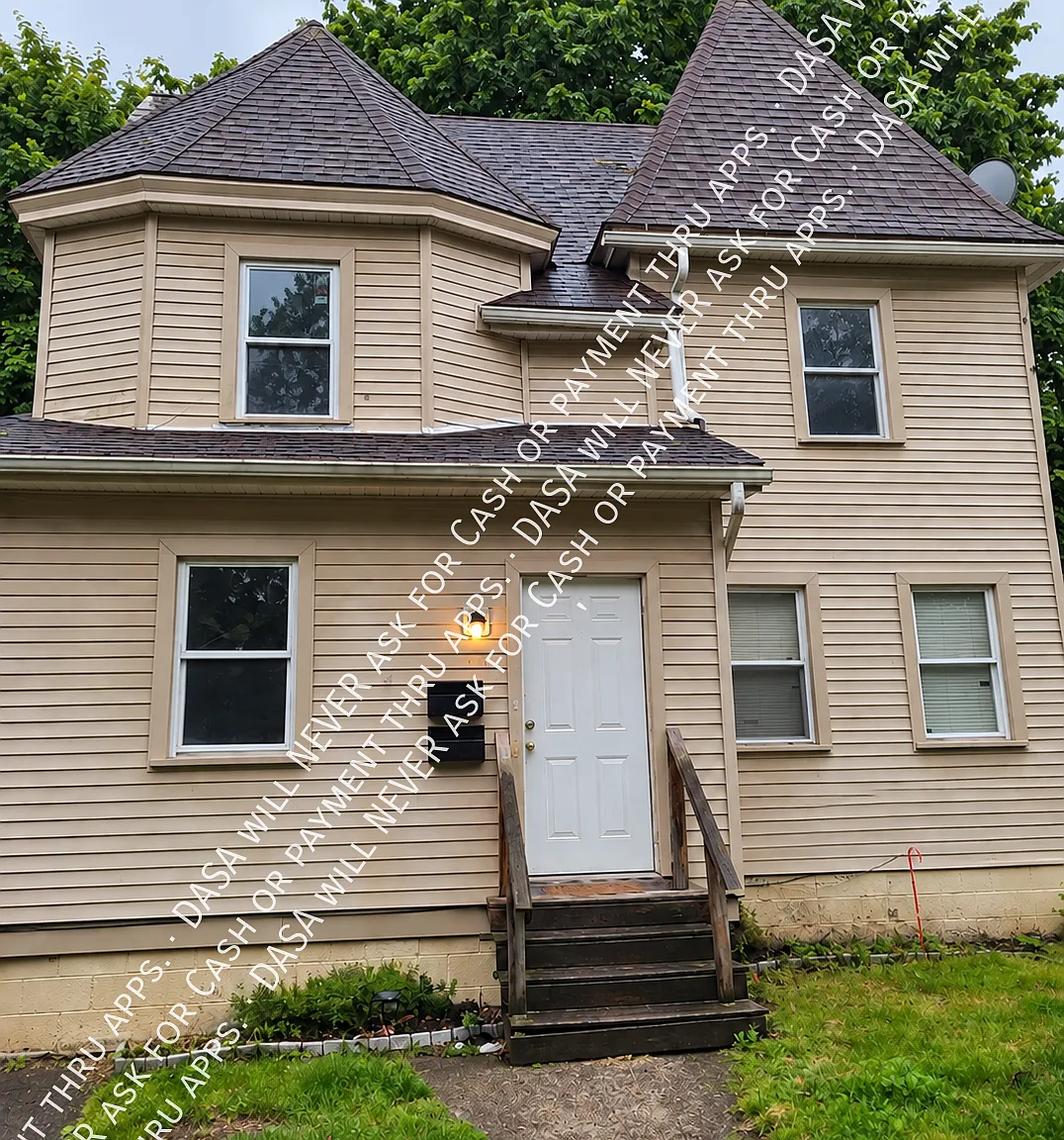 57 Lime Upper - 2 Bed / 1 bath — Photo 1