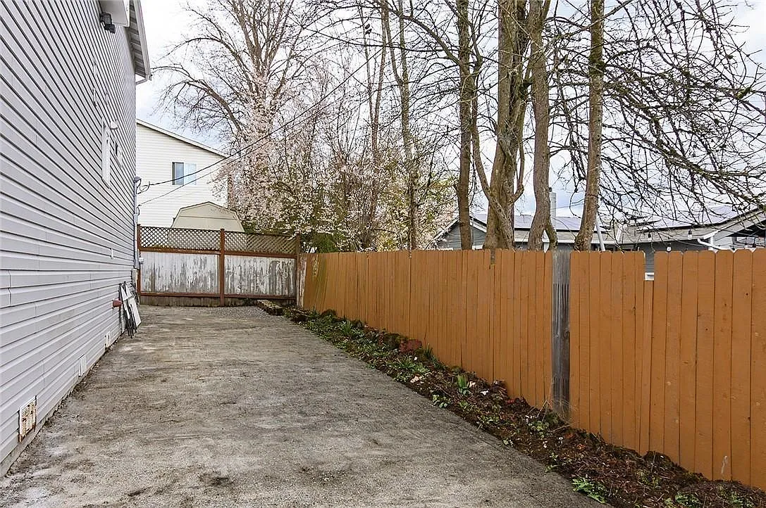 4627 S Fontanelle St — Photo 3