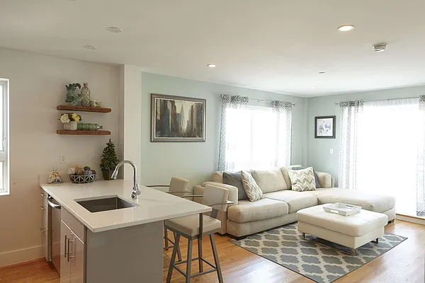 Sold by N.C. Pepe Corp. | media 10