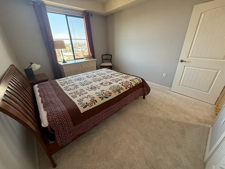 Bedroom pic 2
