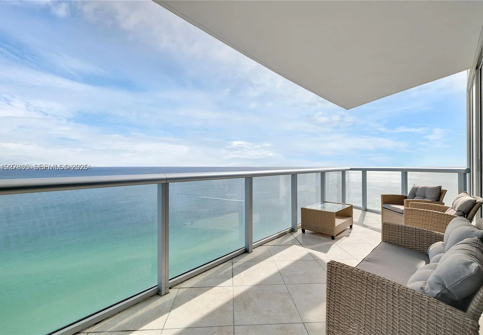 2 bed, 1479 sqft, $9,600 — Photo 4