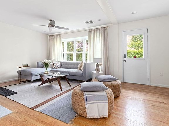 2nd image of 29 Angela Ln