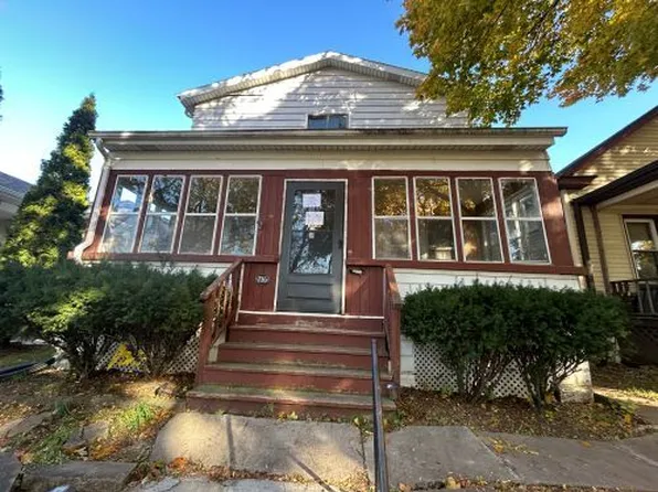 716 Wilcox St, Joliet, IL 60435