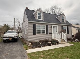 1328 Cleveland Dr, Cheektowaga, NY 14225