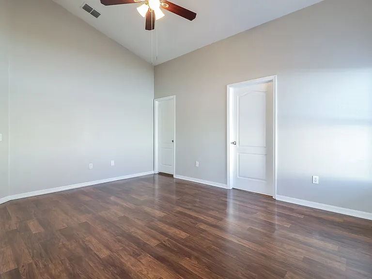 25802 Bloomsbury Ct — Photo 9