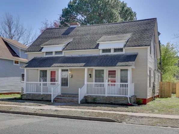 70 Manly St, Portsmouth, VA 23702