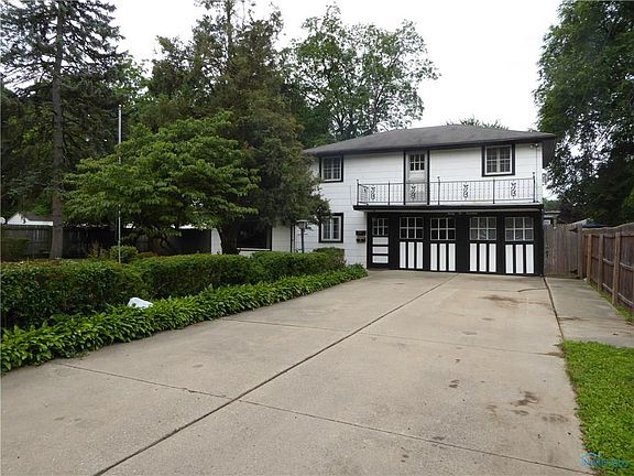 3rd image of 2217 Olin Dr