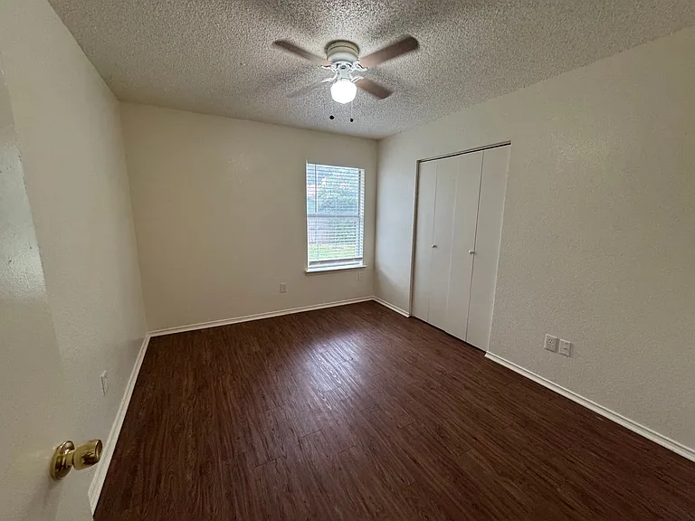 4024 Periwinkle Dr — Photo 22