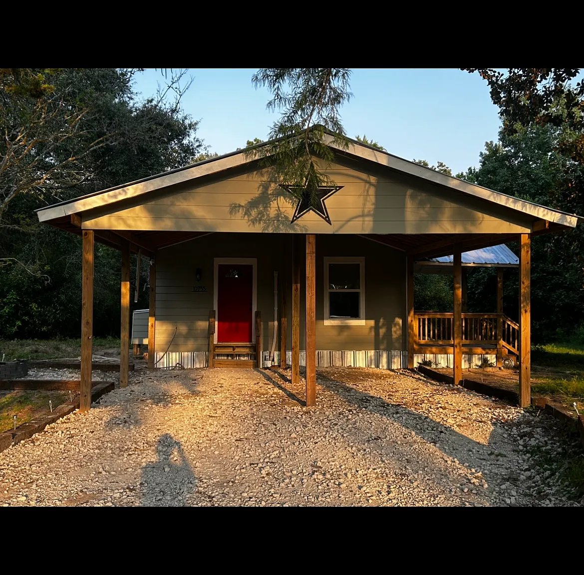2 bed, 580 sqft, $1,300 — Photo 1