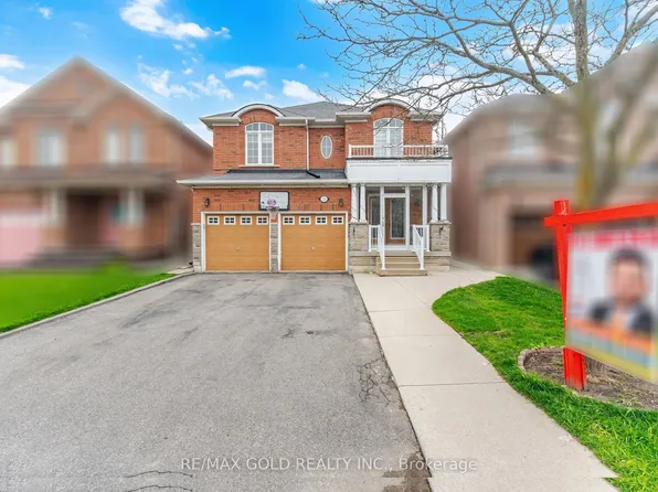 23 Millsborough Rd, Brampton, ON L6P 2A1