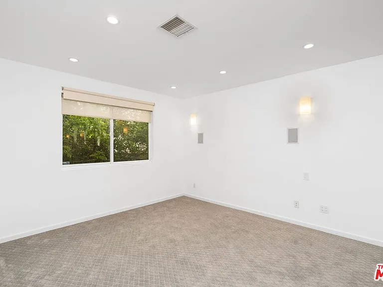 10645 Wilshire Blvd #101 — Photo 18