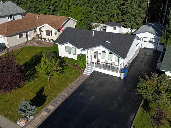 1013 SW 61st St, Edson, AB T7E 1Y1