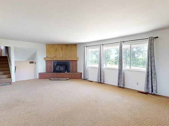 3rd image of 2501 Obanion Rd