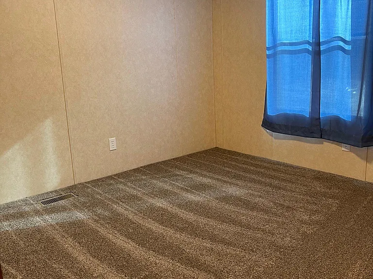 7334 E Highway 135 — Photo 19