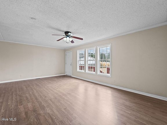 5th image of 327 Cypress Knoll Drive