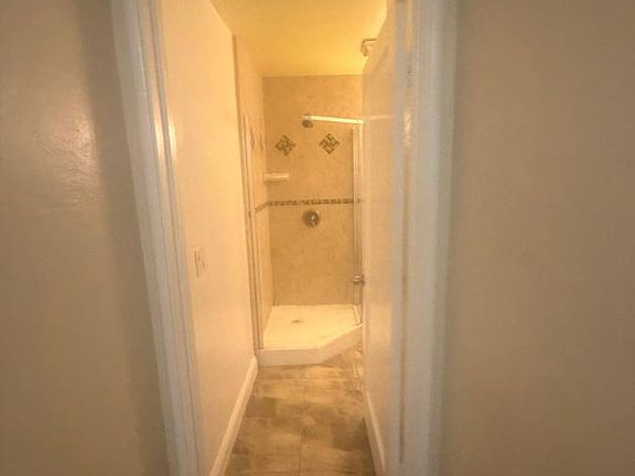 4th image of 10260 Orange Ave