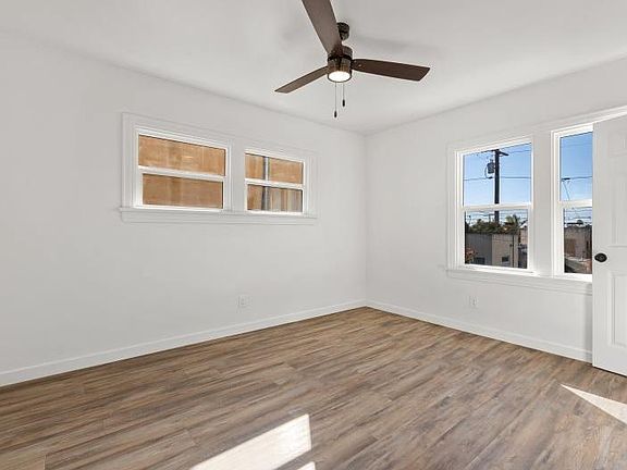 5th image of 3808 Villa Ter #3814-1/2