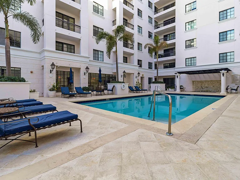 233 S Federal Hwy #208 — Photo 30