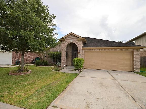 2nd image of 209 Midtown Park Dr